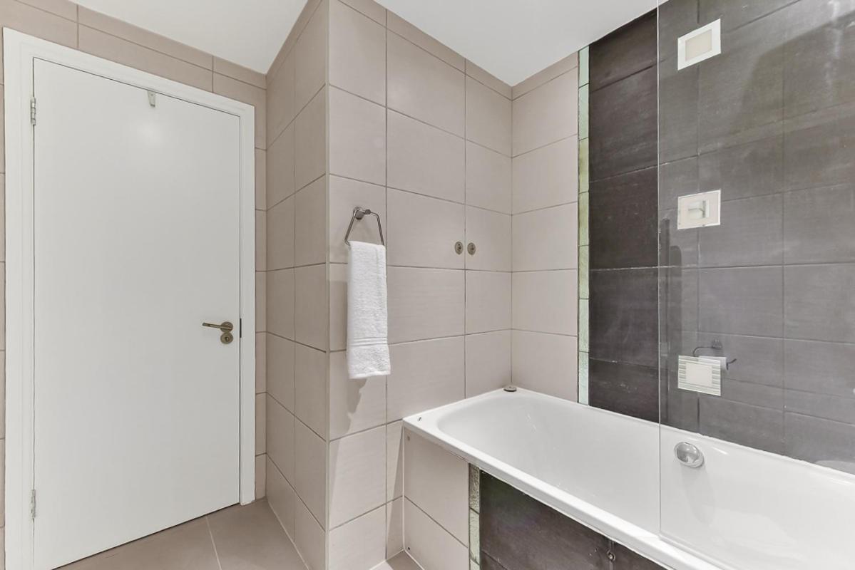 Spacious Cosy 2 Bed Flat, Central ลอนดอน ภายนอก รูปภาพ